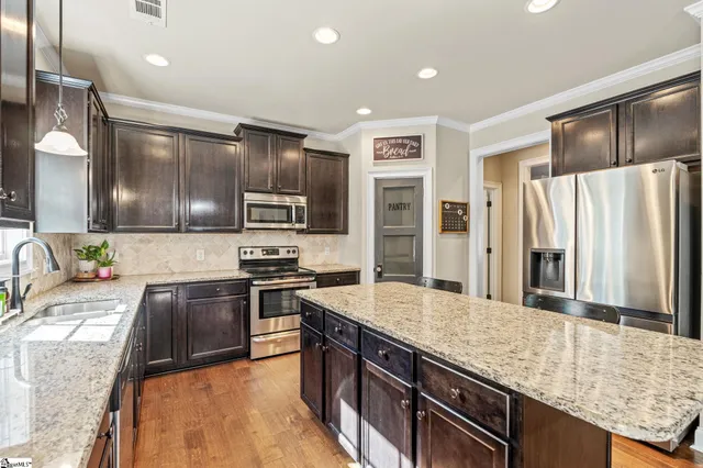 $699,000 | 27 Laurelhart Lane, Simpsonville, SC 29681