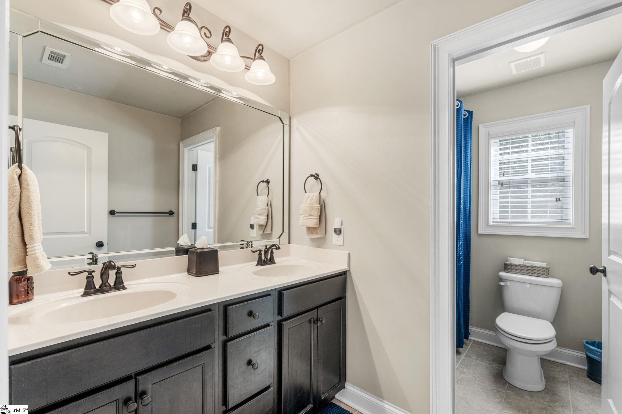 27 Laurelhart Lane Simpsonville, SC 29681 - Photo 10 of 45