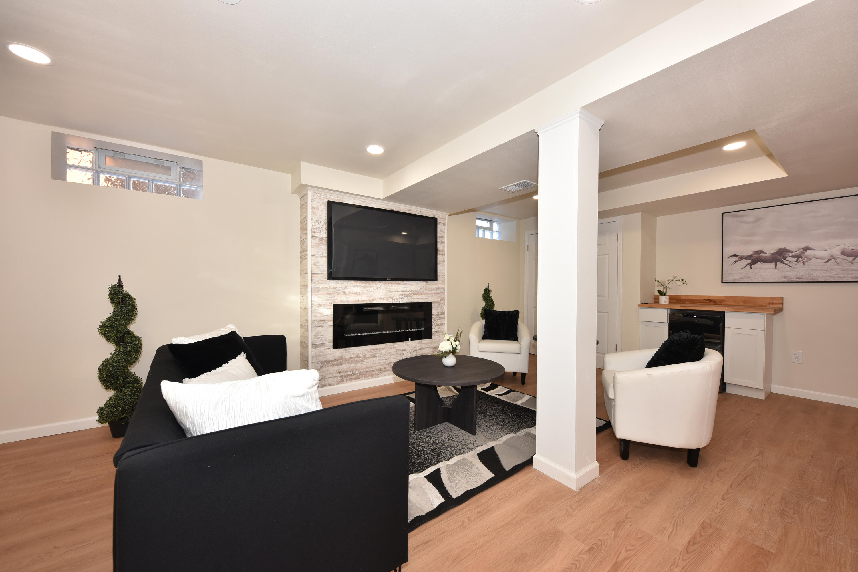 3165 North 87th Street Milwaukee, WI 53222 - Photo 23 of 35 Rec Room