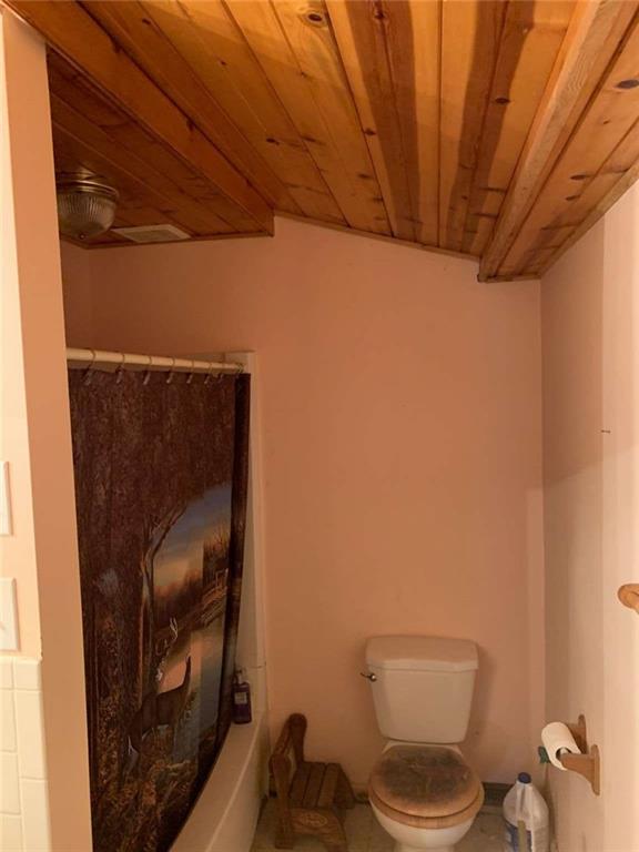 2646 Lake Road Sharpsville, PA 16150 - Photo 8 of 22 Gallery Image 8