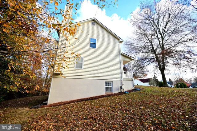 $565,000 | 2800 Harrison Court, Waldorf, MD 20603