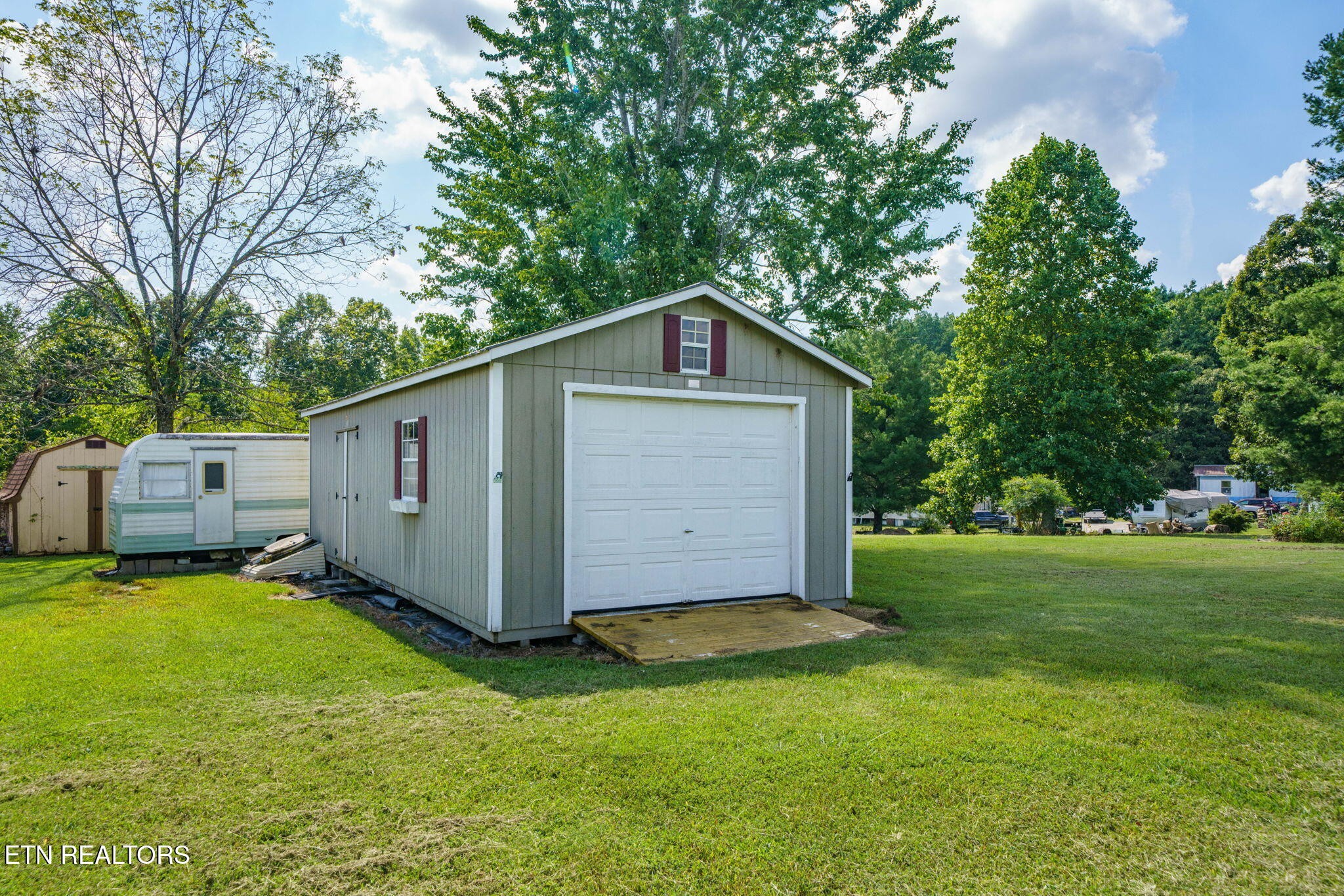 1055 Rector Road Crossville, TN 38571 - Photo 6 of 44 Gallery Image 6
