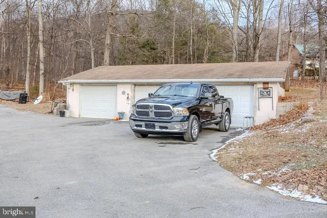 $250,000 | 30 Valley Road, Newville, PA 17241