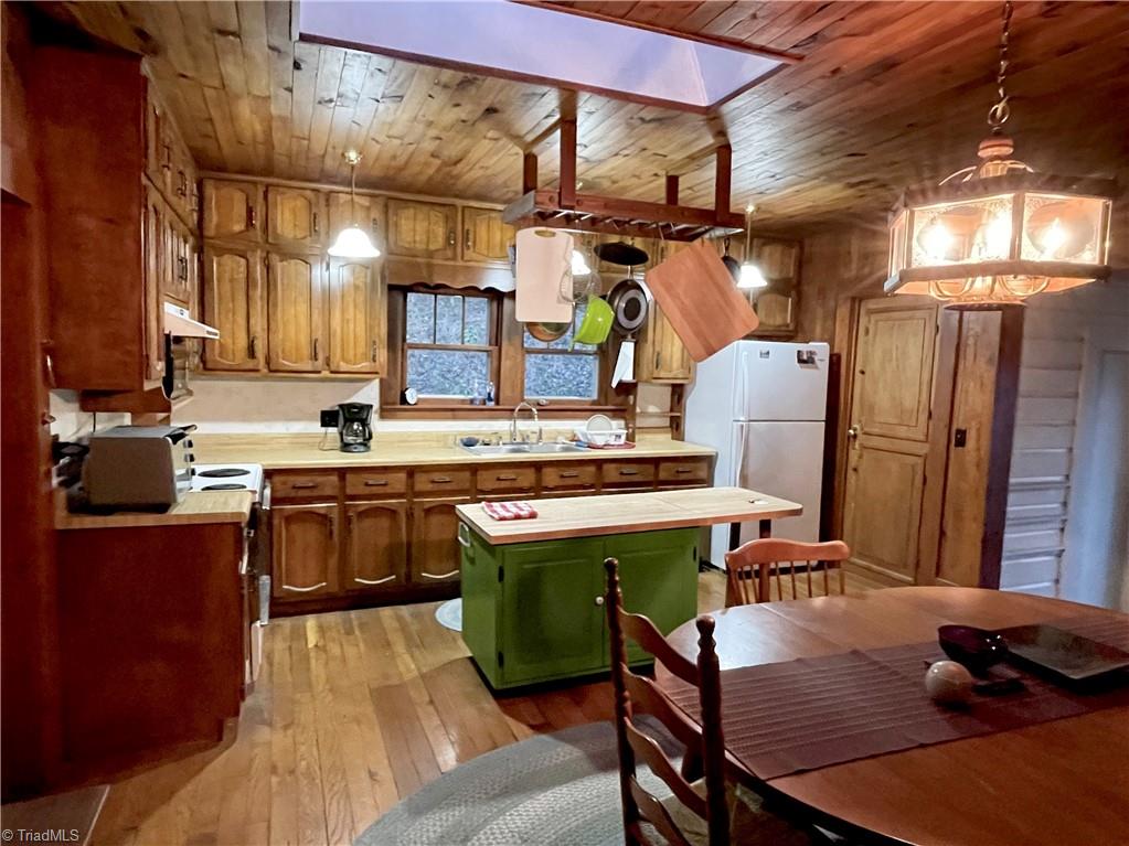 650 Carson Creek Road Lowgap, NC 27024 - Photo 13 of 39