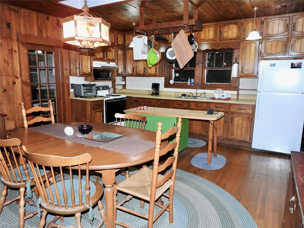 650 Carson Creek Road Lowgap, NC 27024 - Photo 14 of 39