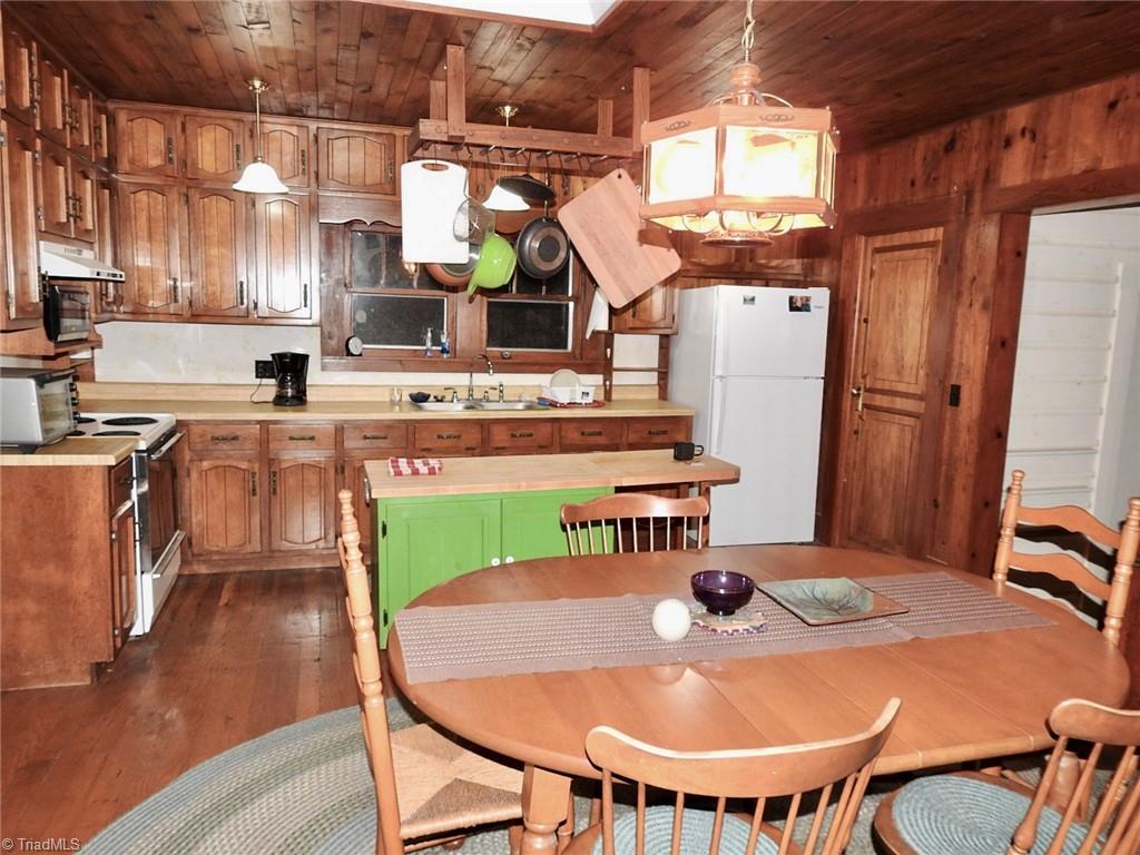 650 Carson Creek Road Lowgap, NC 27024 - Photo 17 of 39