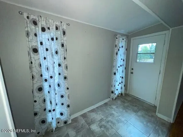 $1,795 | 3459 Rogero Road, Jacksonville, FL 32277