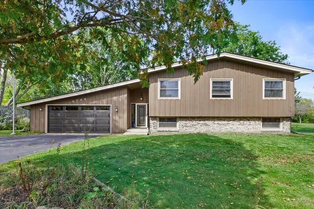 $364,900 | 4744 St Regis Drive, Mount Pleasant, WI 53403