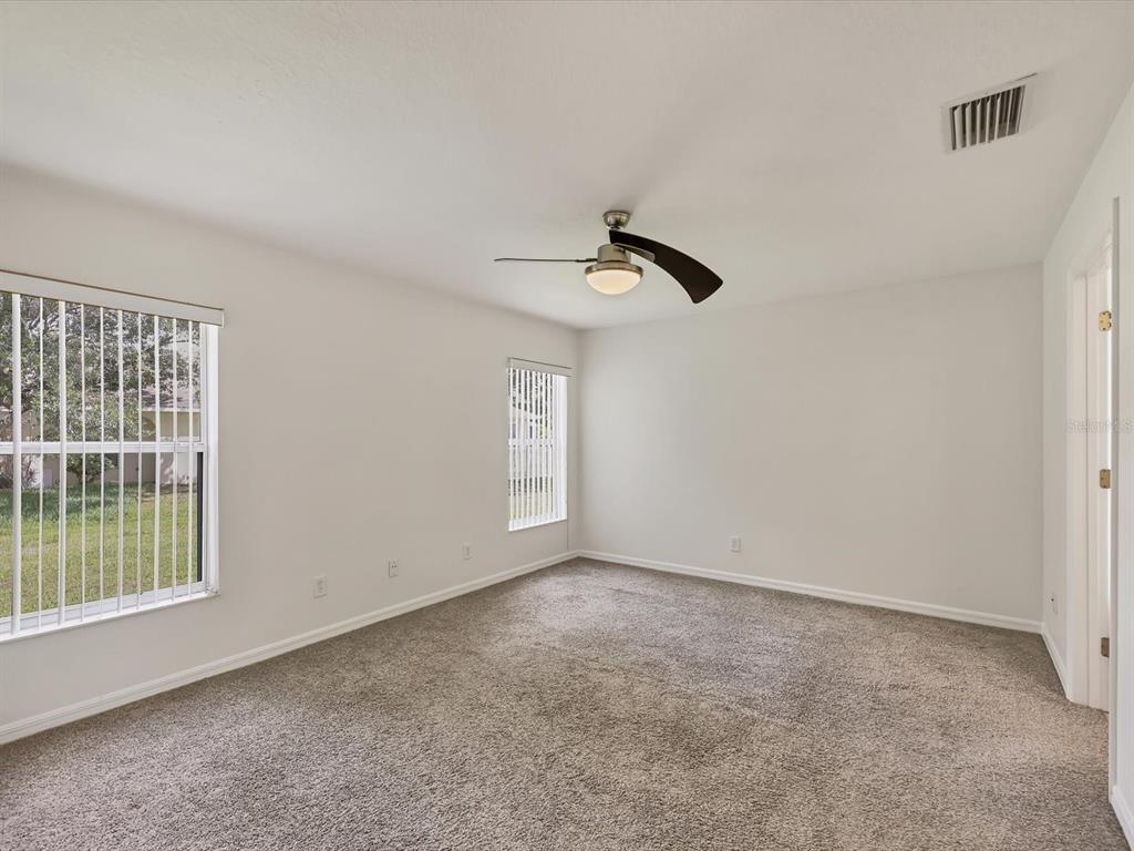 6258 Blue Runner Court Lakewood Ranch, FL 34202 - Photo 14 of 23