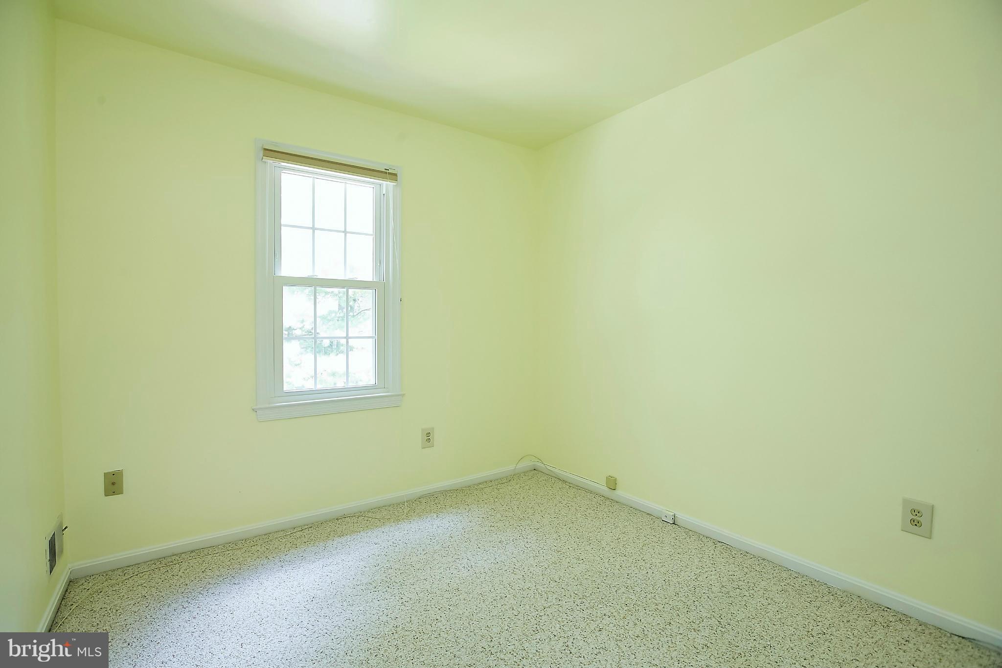 8567 Tyrolean Way Springfield, VA 22153 - Photo 20 of 29 an empty room with a window