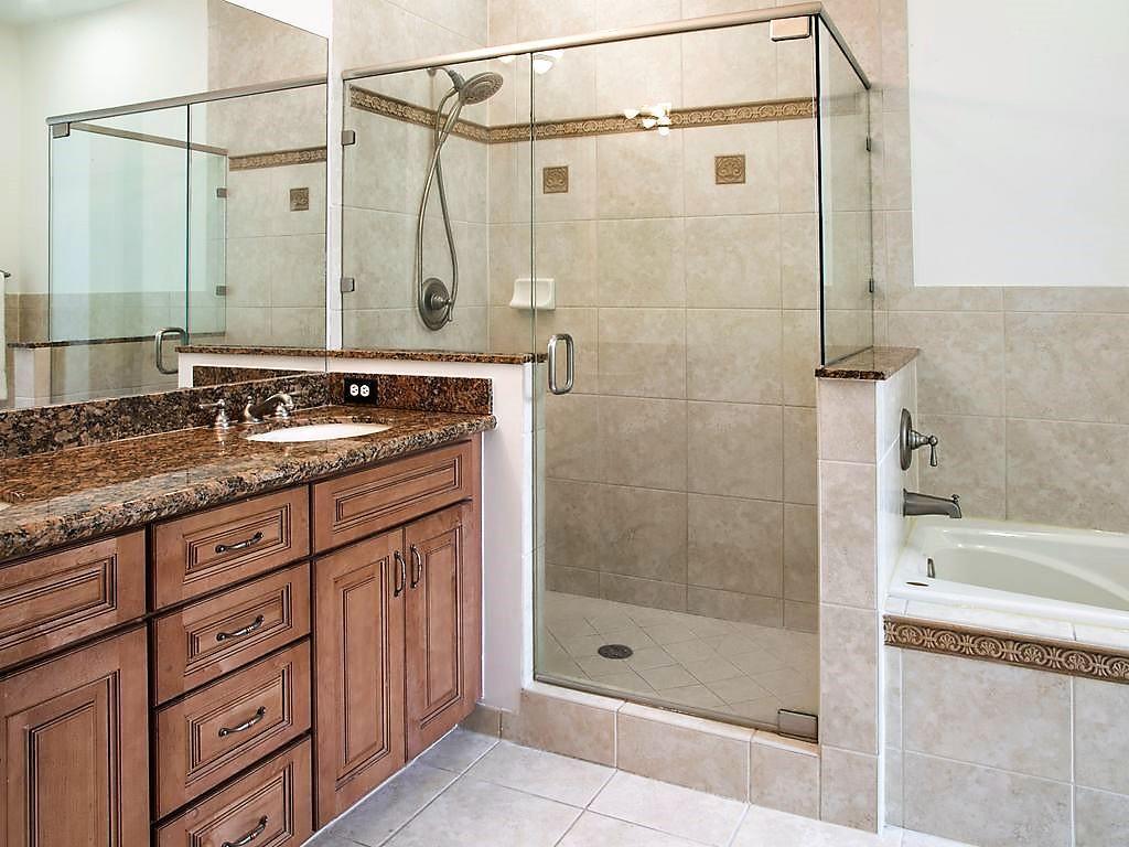 8305 Northwest 7th Court Boca Raton, FL 33487 - Photo 17 of 30 20170613161852324080000000-o
