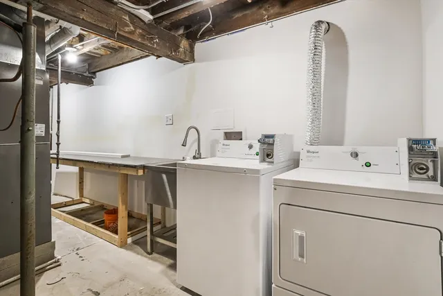 $3,000 | 2617 West Fullerton Avenue, Unit 2A, Chicago, IL 60647