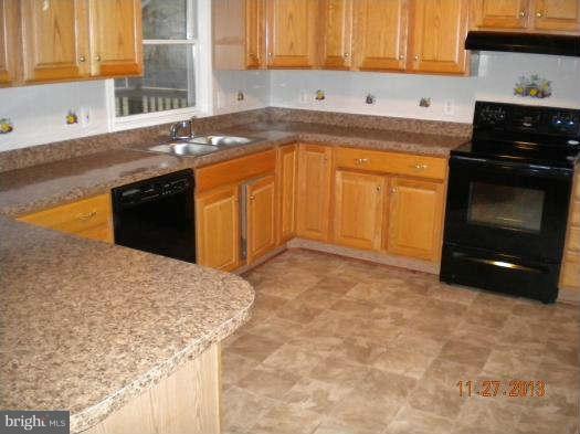 8404 Stonehouse Road Frederick, MD 21702 - Photo 6 of 16 Kitchen
