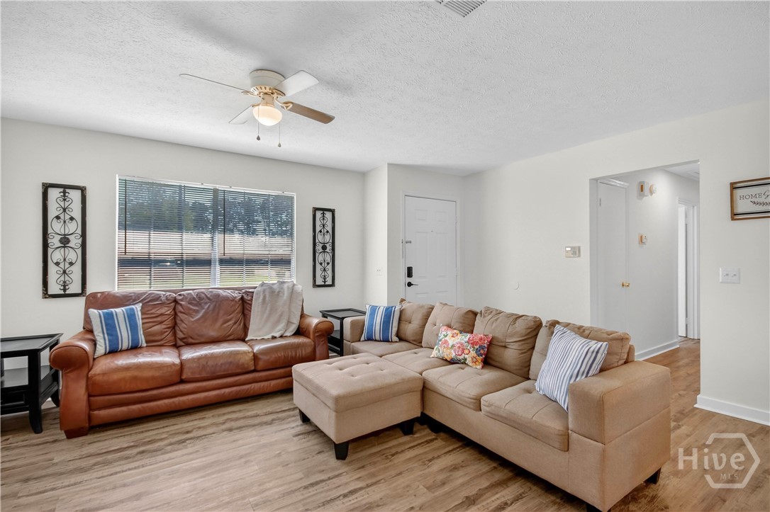 332 Mapmaker Lane Savannah, GA 31410 - Photo 4 of 30