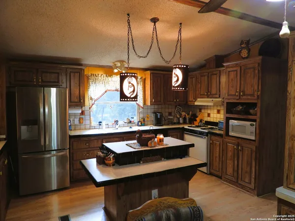 $219,995 | 164 18th Street East, Lakehills, TX 78063