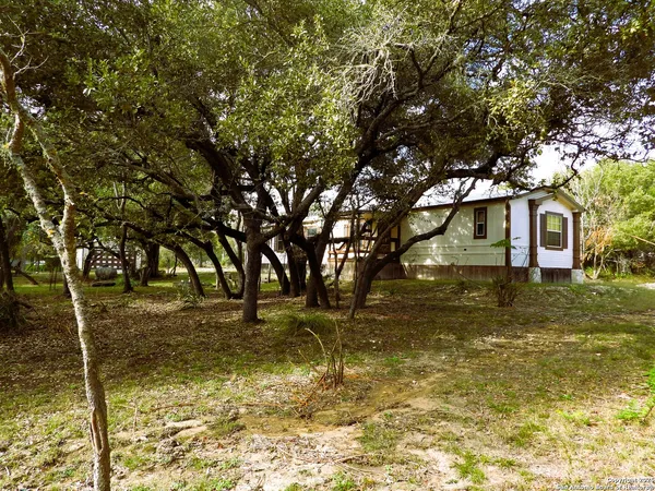 $219,995 | 164 18th Street East, Lakehills, TX 78063