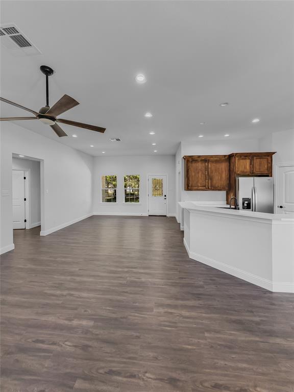 905 West Cardinal Street Ector, TX 75439 - Photo 4 of 16