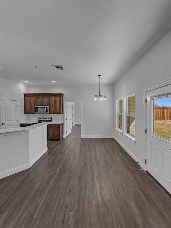 905 West Cardinal Street Ector, TX 75439 - Photo 5 of 16