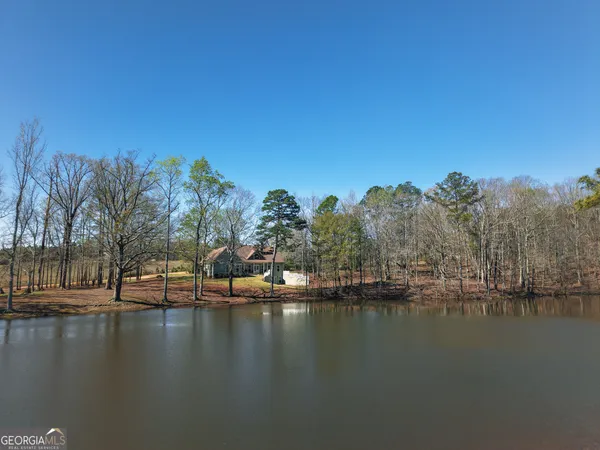 a view of a lake with houses
