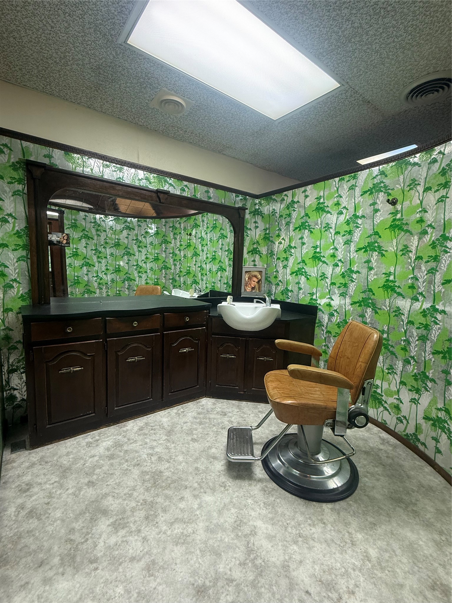 24 Washington Avenue Endicott, NY 13760 - Photo 12 of 33