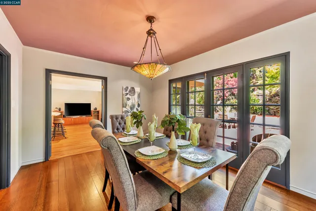 $2,500,000 | 23 El Verano, Orinda, CA 94563