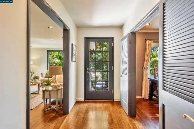 $2,500,000 | 23 El Verano, Orinda, CA 94563