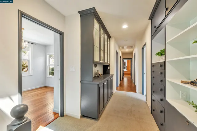 $2,500,000 | 23 El Verano, Orinda, CA 94563