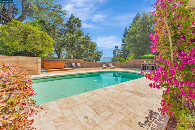 $2,500,000 | 23 El Verano, Orinda, CA 94563