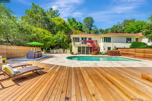 $2,500,000 | 23 El Verano, Orinda, CA 94563