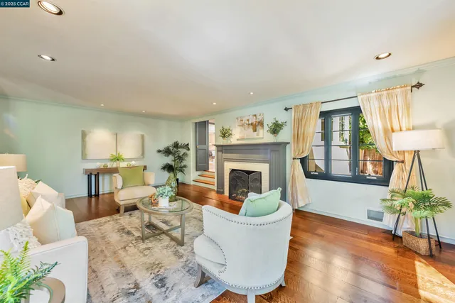 $2,500,000 | 23 El Verano, Orinda, CA 94563