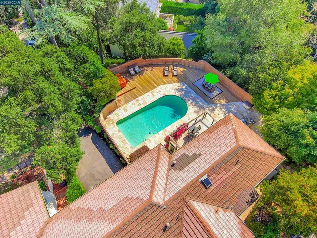 $2,500,000 | 23 El Verano, Orinda, CA 94563