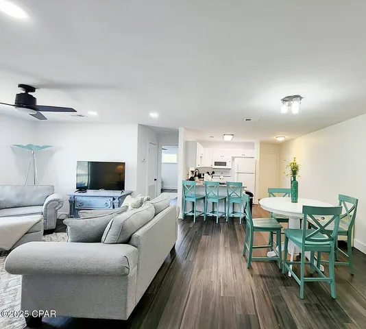 $229,900 | 7125 North Lagoon Drive, Unit O, Panama City Beach, FL 32408