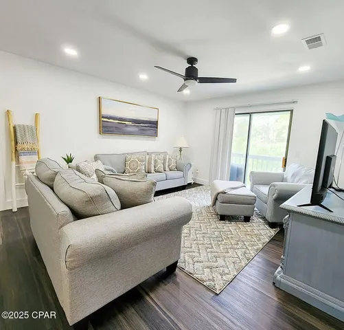 $229,900 | 7125 North Lagoon Drive, Unit O, Panama City Beach, FL 32408