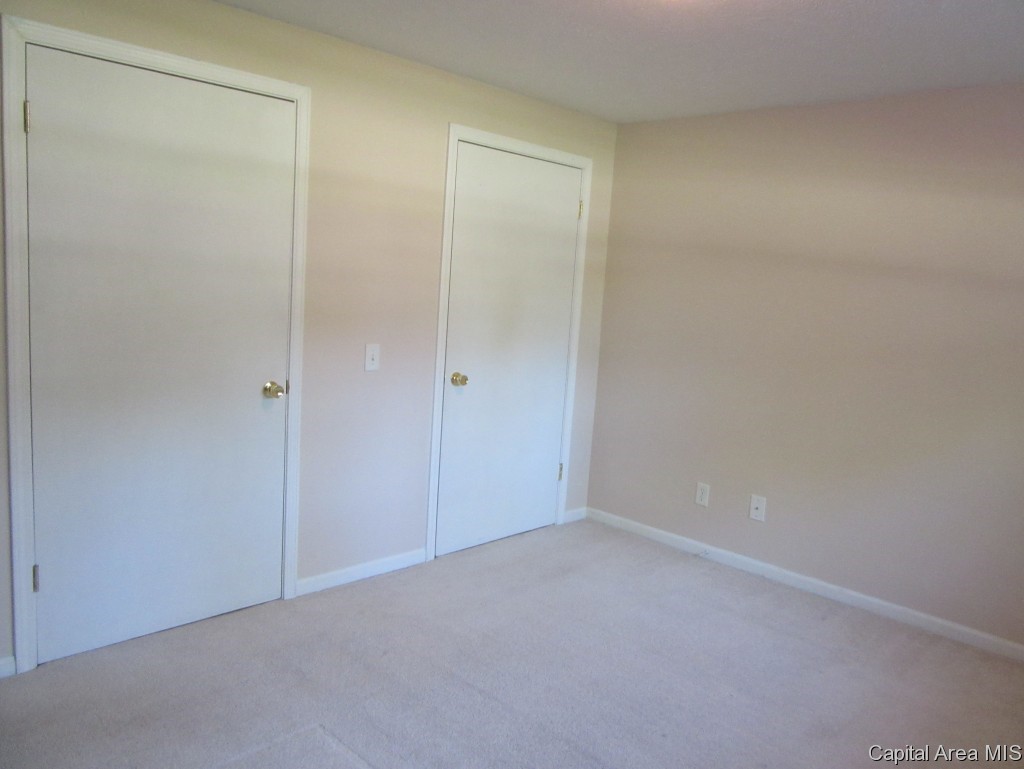 4 Rainbow Road Springfield, IL 62712 - Photo 10 of 17