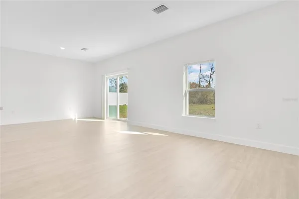 $349,900 | 469 Marion Oaks Lane, Ocala, FL 34473