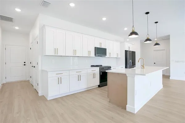 $349,900 | 469 Marion Oaks Lane, Ocala, FL 34473