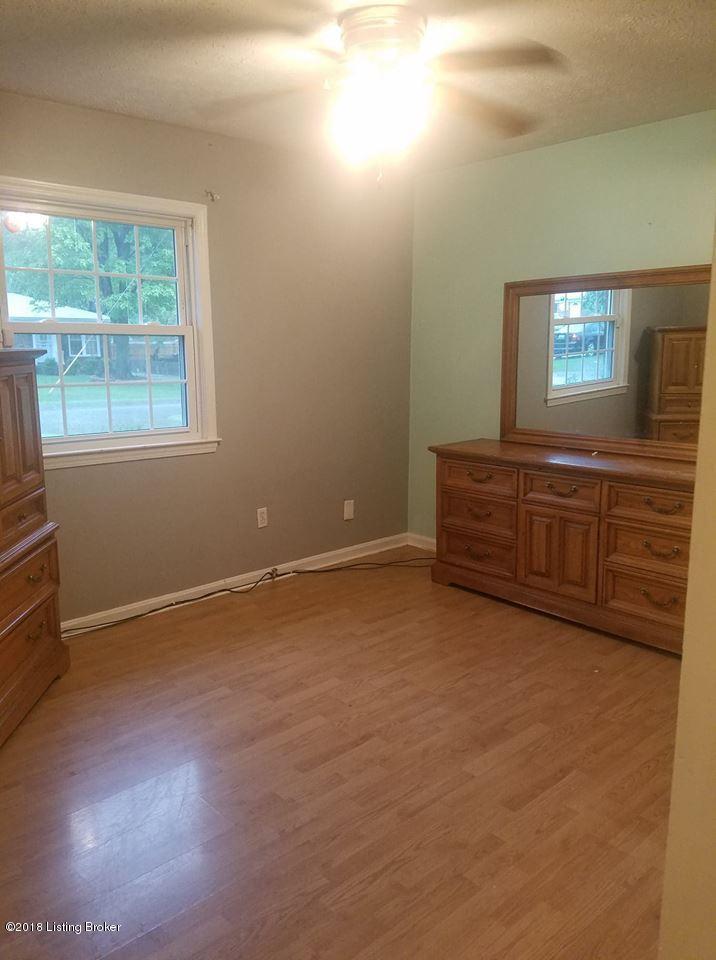 3902 Bonavant Road Louisville, KY 40219 - Photo 13 of 18 Bedroom #2
