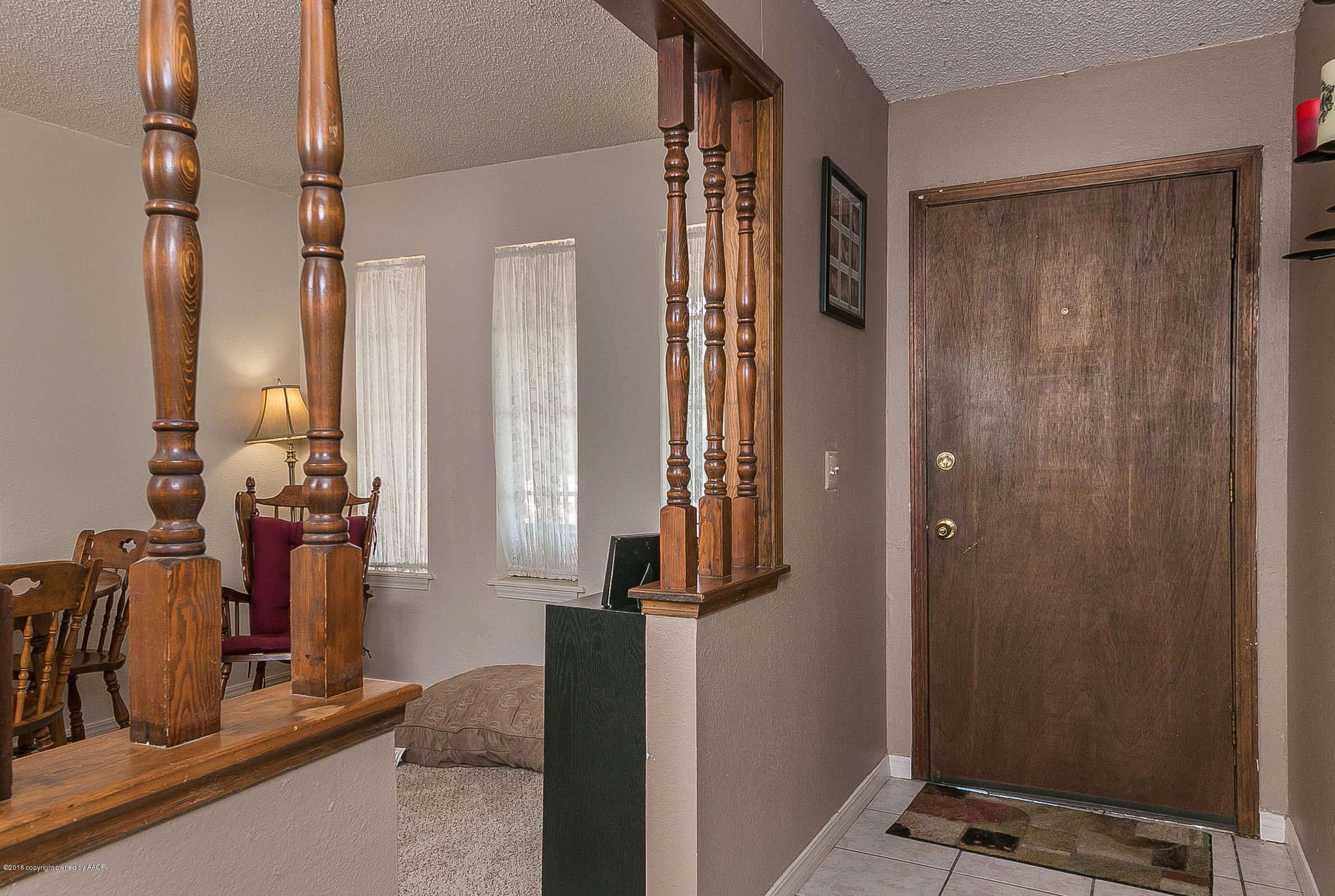 3318 Bedford Road Amarillo, TX 79106 - Photo 2 of 18 Foyer