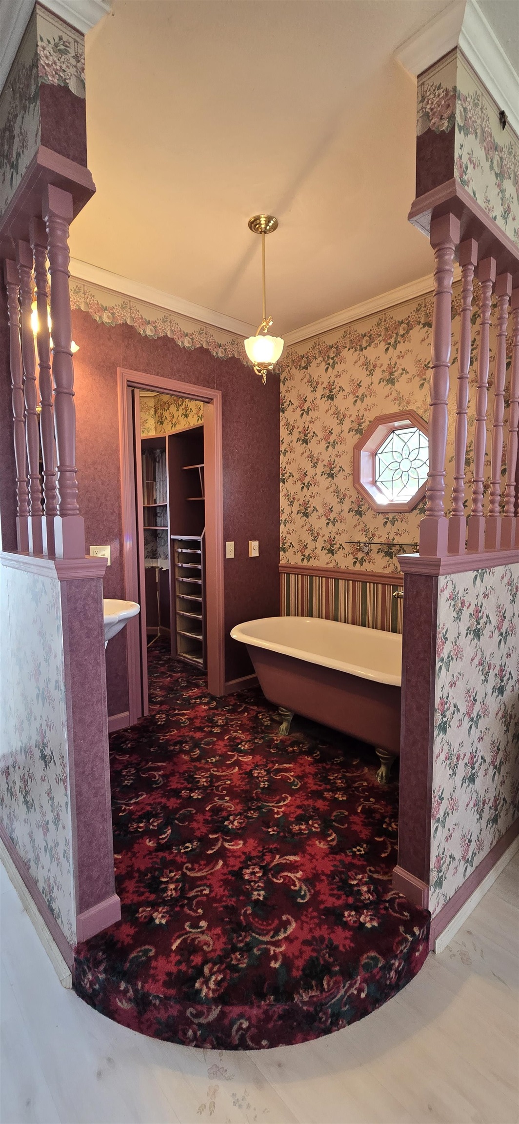 738 Clark Street Thermopolis, WY 82443 - Photo 9 of 19