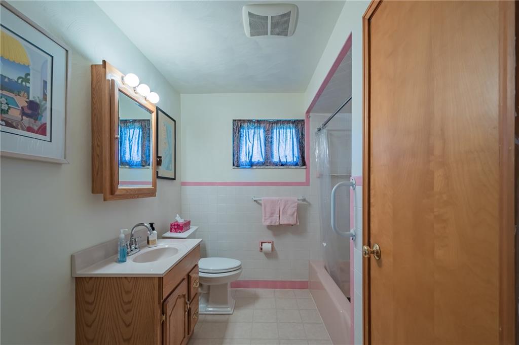 1311 Richard Road North Huntingdon, PA 15642 - Photo 7 of 21 Full bath on the main level