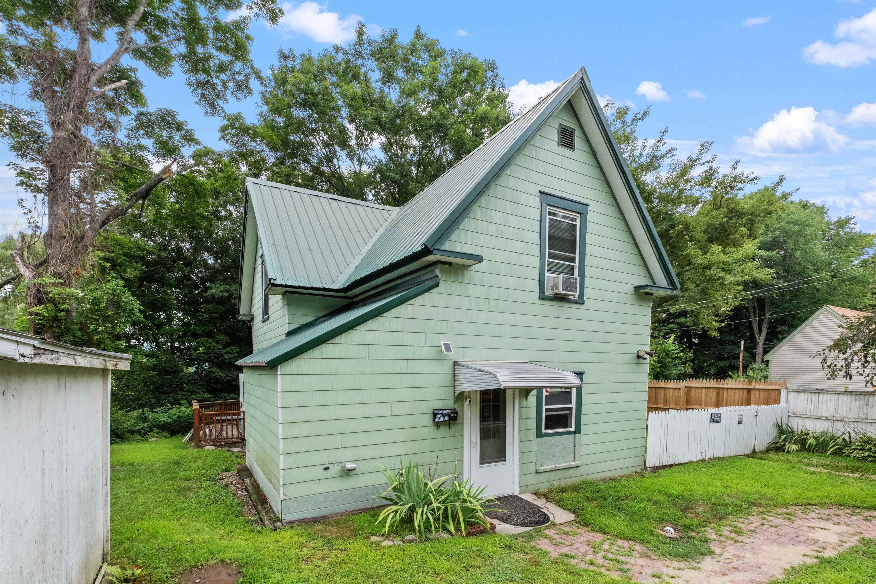 22 Russell Street Franklin, NH 03235 - Photo 26 of 40