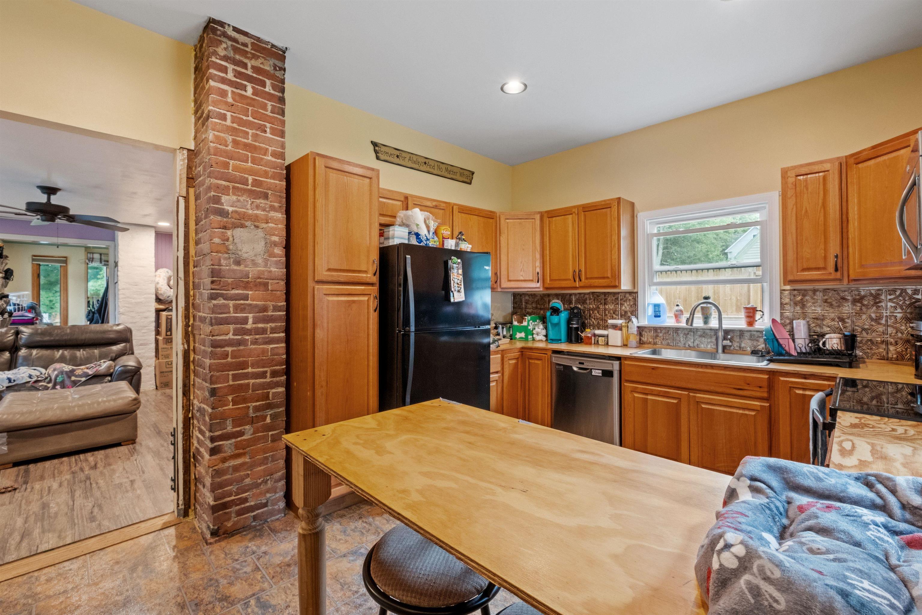 22 Russell Street Franklin, NH 03235 - Photo 35 of 40