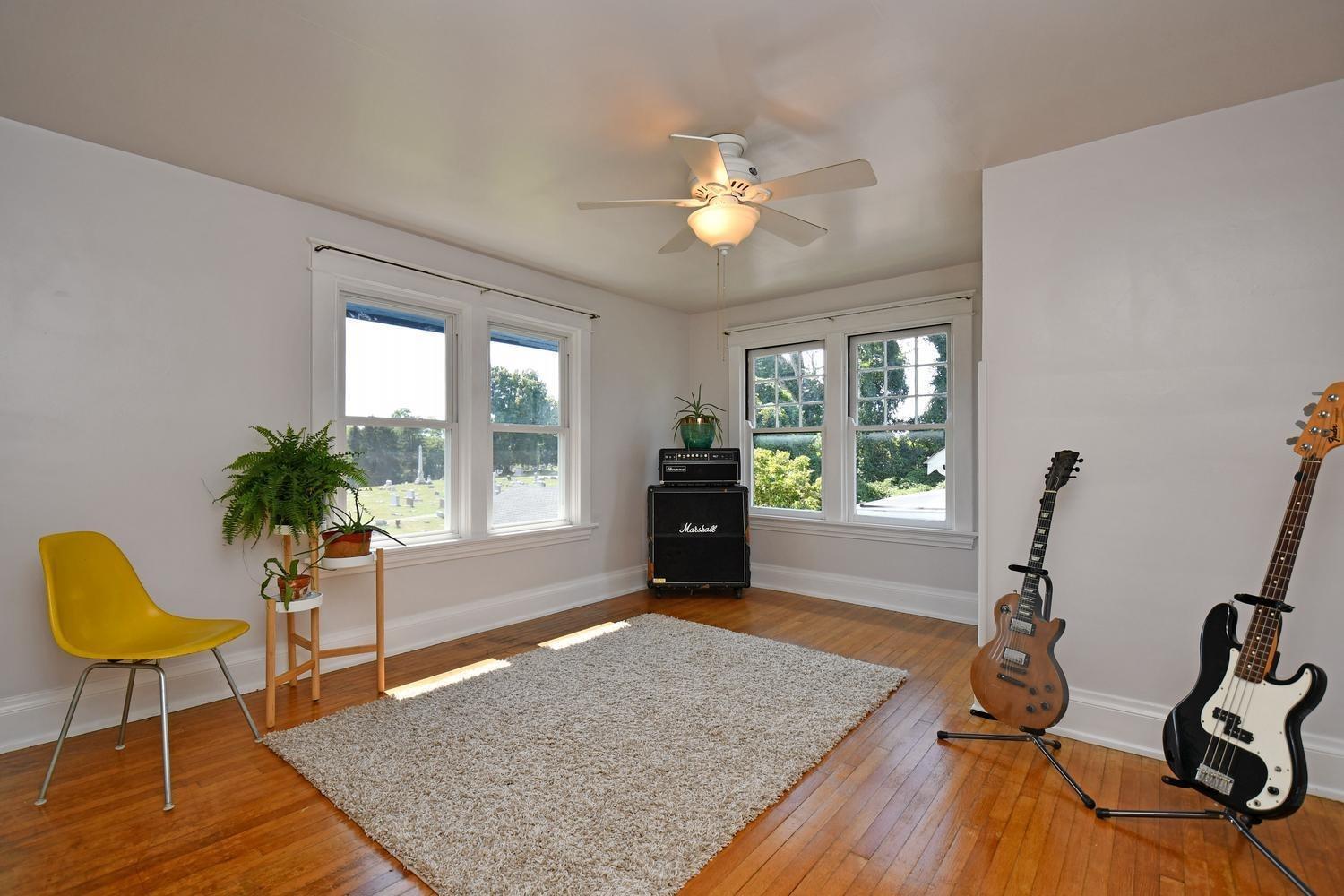 6109 Roe Street Cincinnati, OH 45227 - Photo 27 of 36 Gallery Image 27