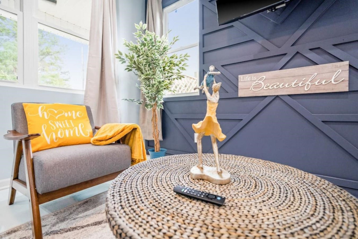 6901 Jeffreys Creek Lane Raleigh, NC 27616 - Photo 6 of 37