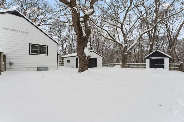 $375,000 | 2825 Woodale Drive, Mounds View, MN 55112