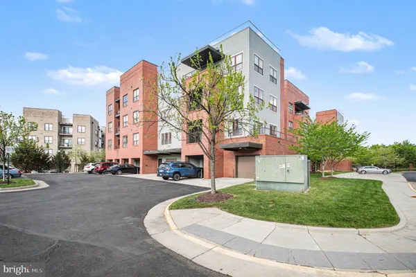 $540,000 | 8970 Fascination Court, Unit 214, Lorton, VA 22079