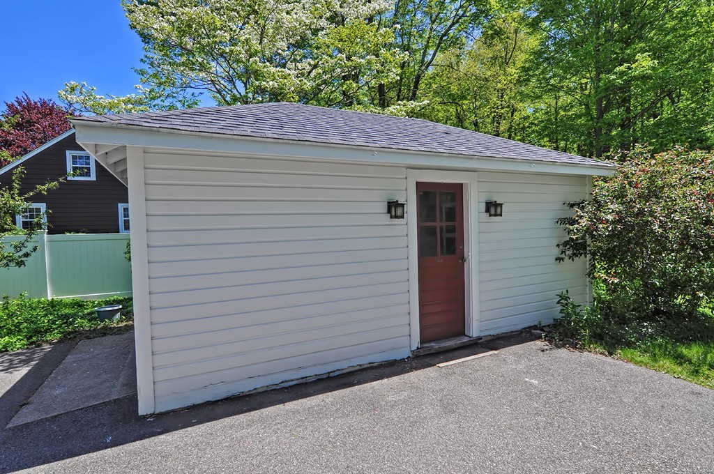 175 Union Street Walpole, MA 02032 - Photo 20 of 29 a backyard of a house