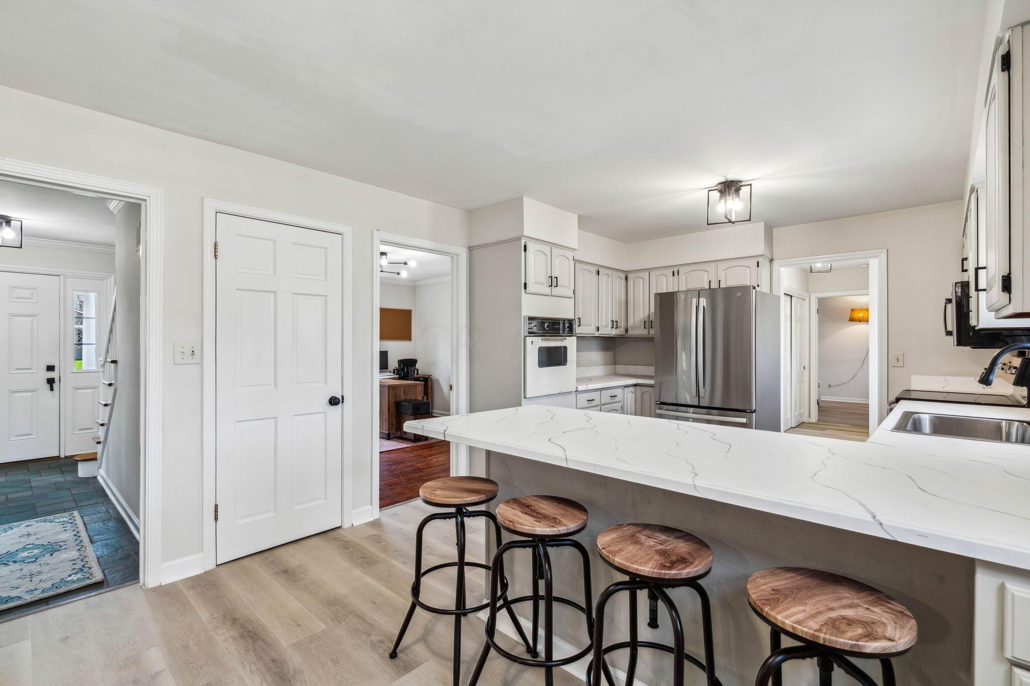 2786 Elginfield Road Columbus, OH 43220 - Photo 14 of 52 23-web-or-mls-2786-elginfield-rd
