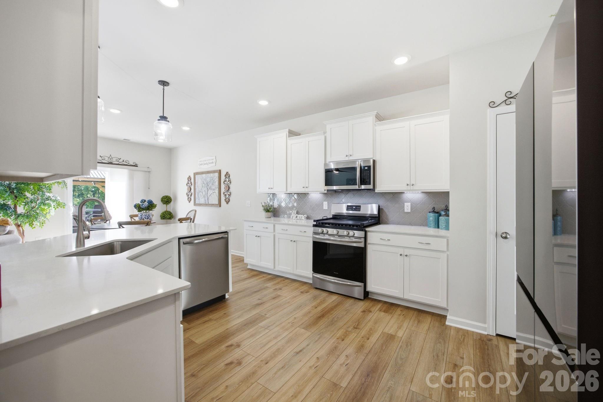 5688 Newton Way Maiden, NC 28650 - Photo 8 of 44