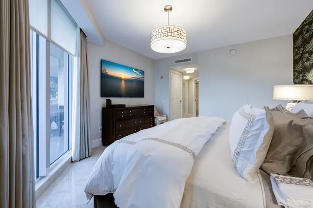 $1,600,000 | 2700 North Ocean Drive, Unit 306B, Riviera Beach, FL 33404